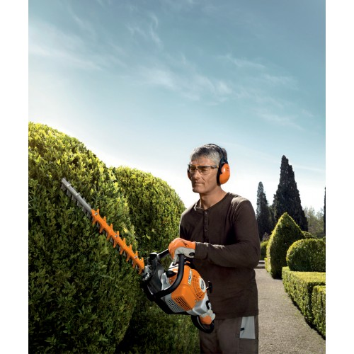 Benzininės gyvatvorių žirklės STIHL HS 82 T (60 cm)